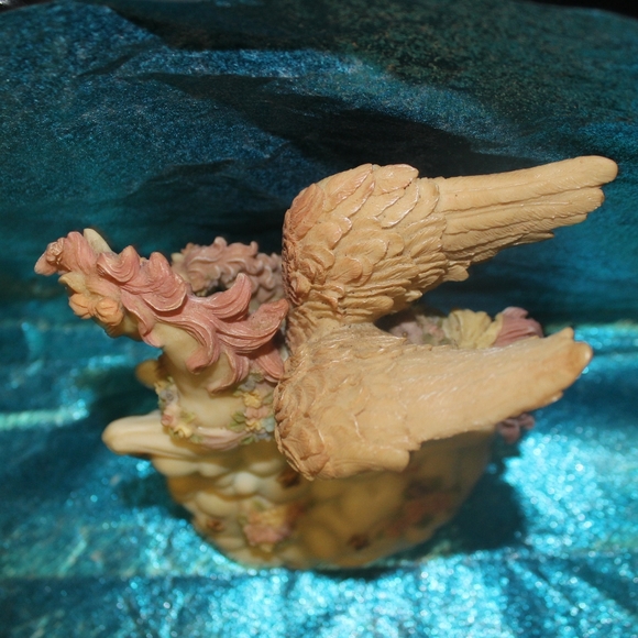 Collectible Ceramic Mobile Pegasus Horse & Carousel Unicorn Music Box - Picture 13 of 14